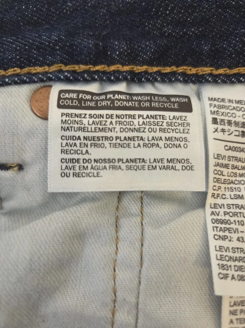 Levi's Men's Dark Wash 501 Button Fly Jeans Size 34 Inseam 30